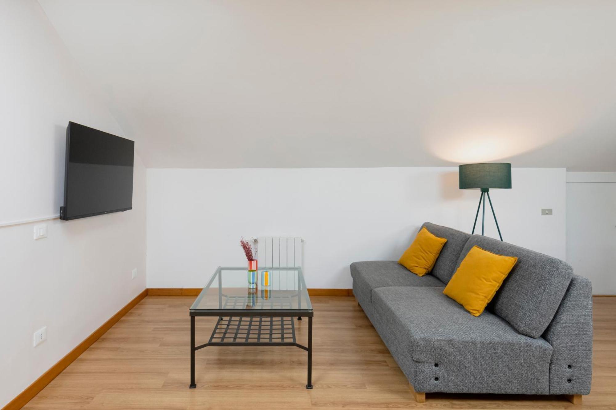 Relstay - Arco Della Pace - Sunny Loft มิลาน ภายนอก รูปภาพ